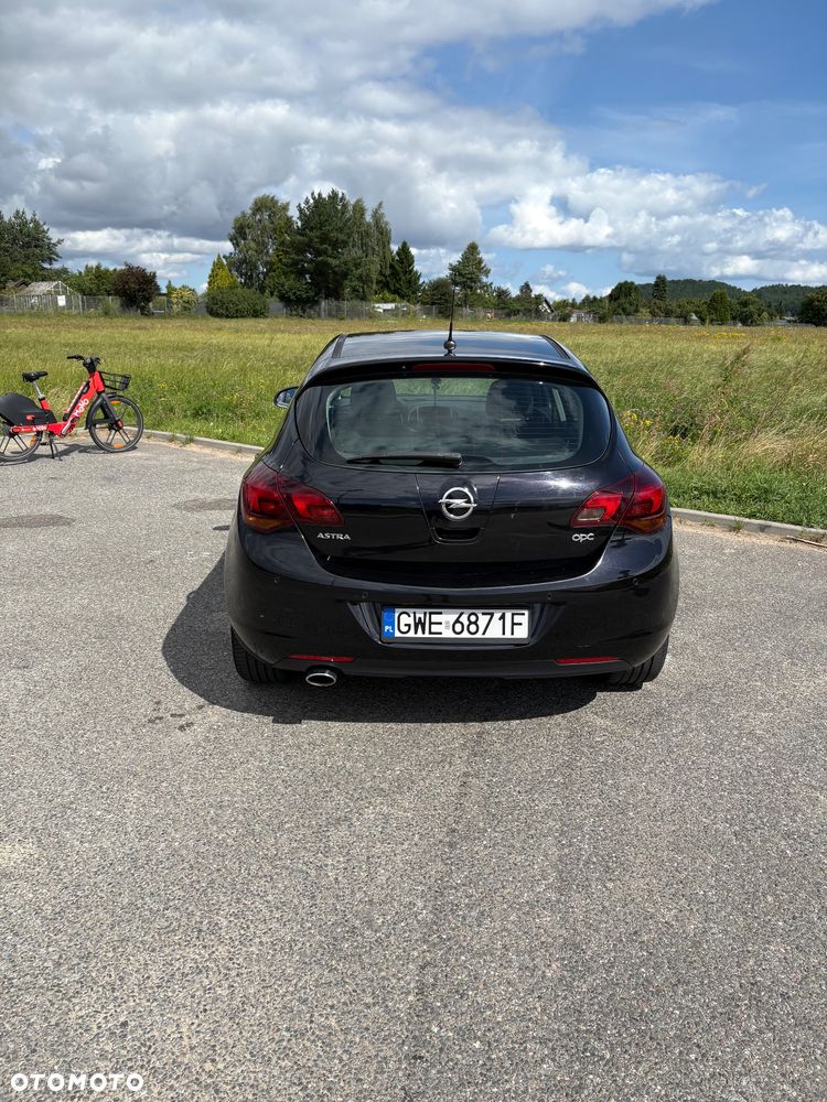 Opel Astra 1.6 T Cosmo - 5