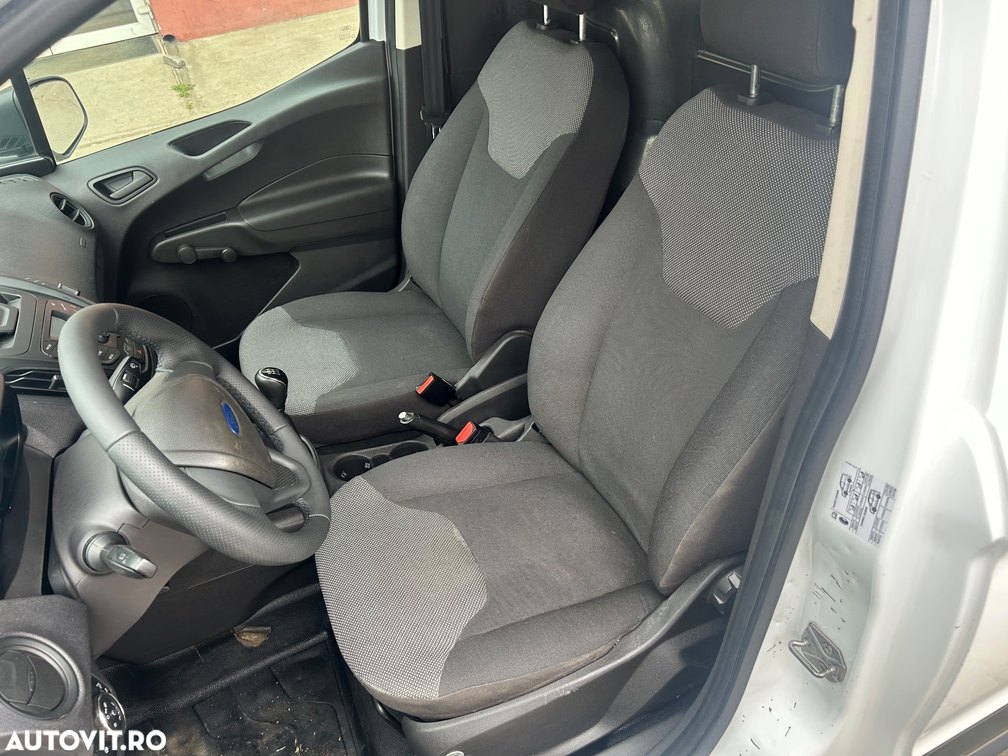 Ford Courier - 6