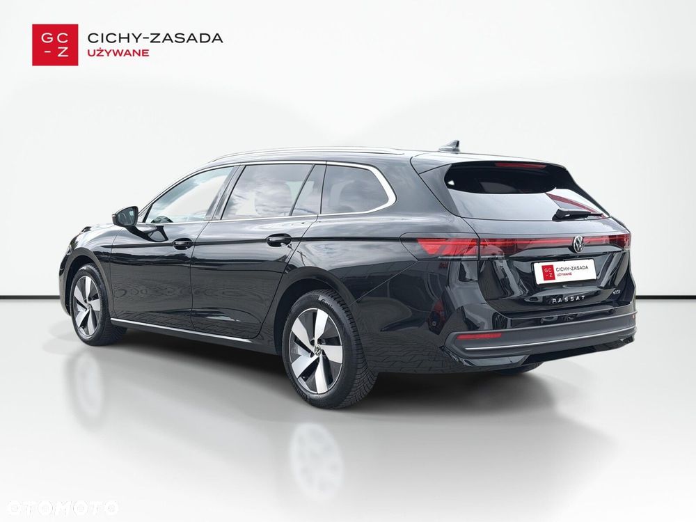 Volkswagen Passat Variant 1.5 TSI EVO Business DSG - 4