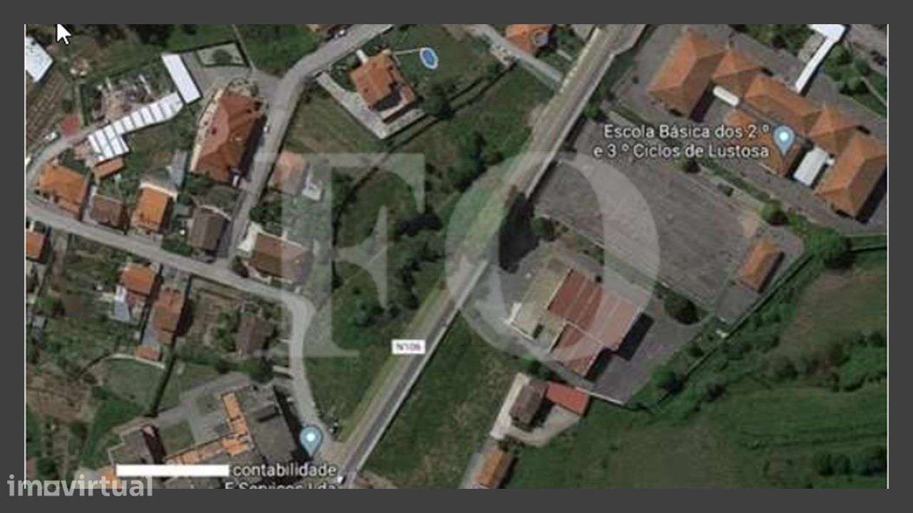 Loja comercial na freguesia de Lustosa, concelho de Lousada. - Grande imagem: 3/20
