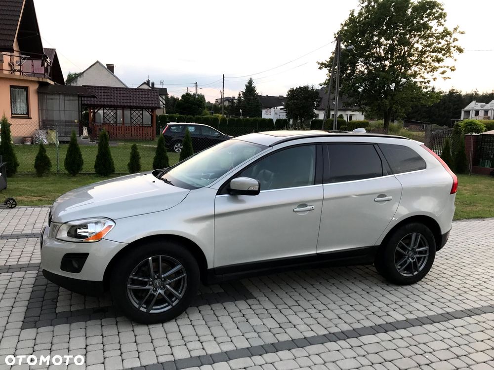 Volvo XC 60 D5 AWD - 24