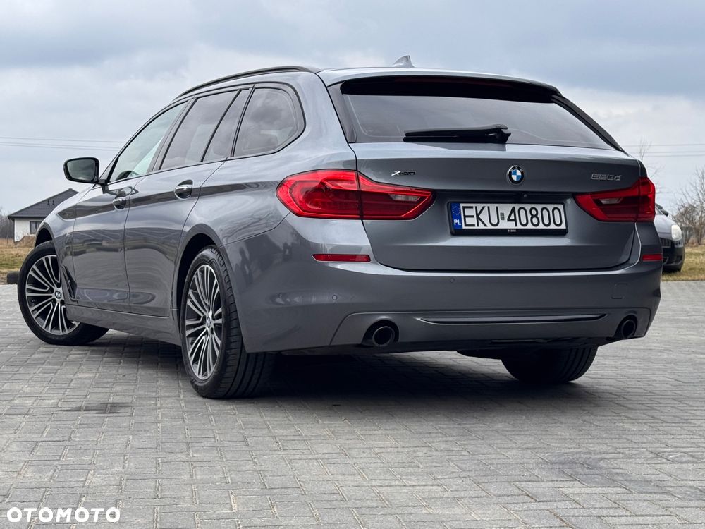 BMW Seria 5 520d xDrive Sport Line sport - 5