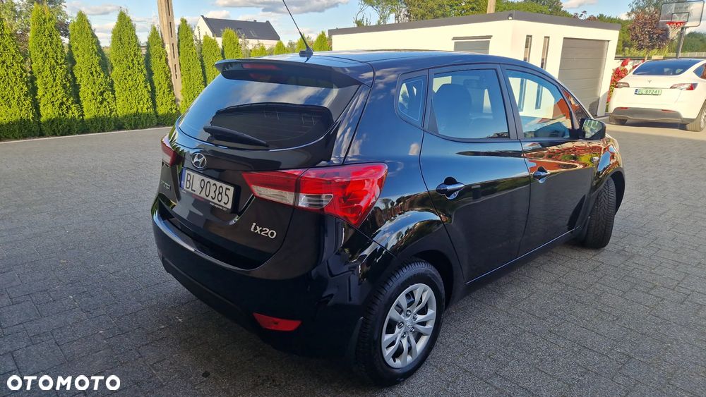 Hyundai ix20 1.4 blue Passion - 24