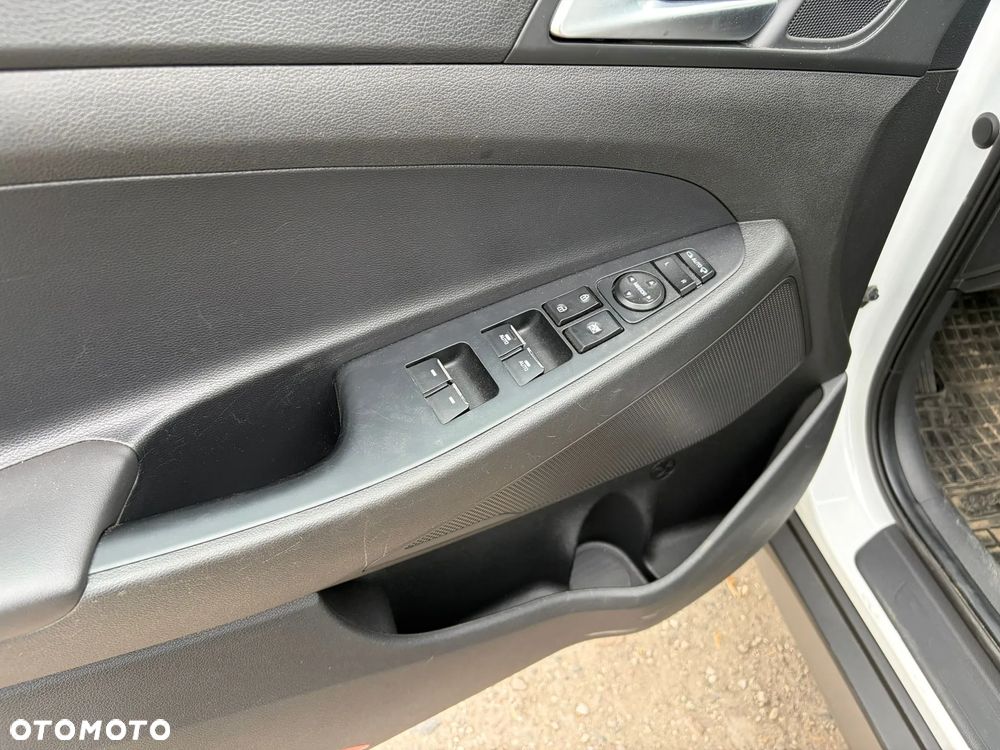 Hyundai Tucson blue 1.6 CRDi 2WD Style - 27