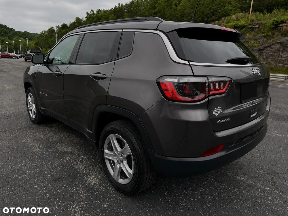 Jeep Compass - 5