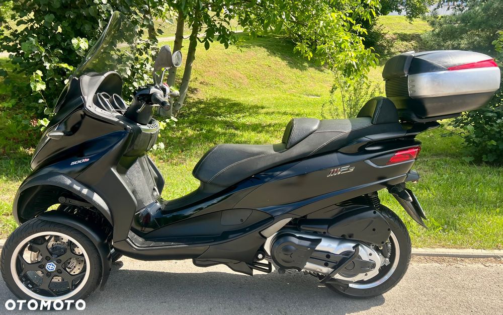Piaggio MP-3 - 4
