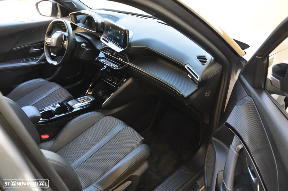 Peugeot e-2008 50 kWh GT Pack - 33