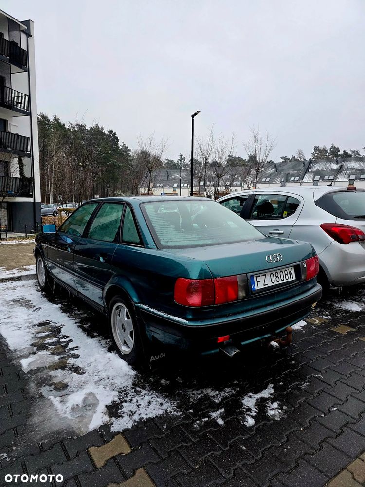 Audi 80 2.0 E - 24