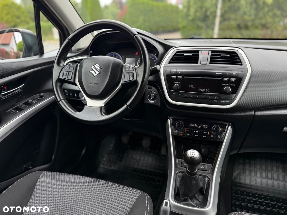 Suzuki SX4 S-Cross 1.6 VVT 4x2 Comfort - 19