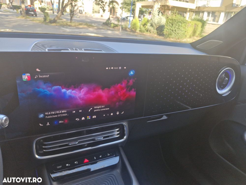 Mercedes-Benz GLB - 25