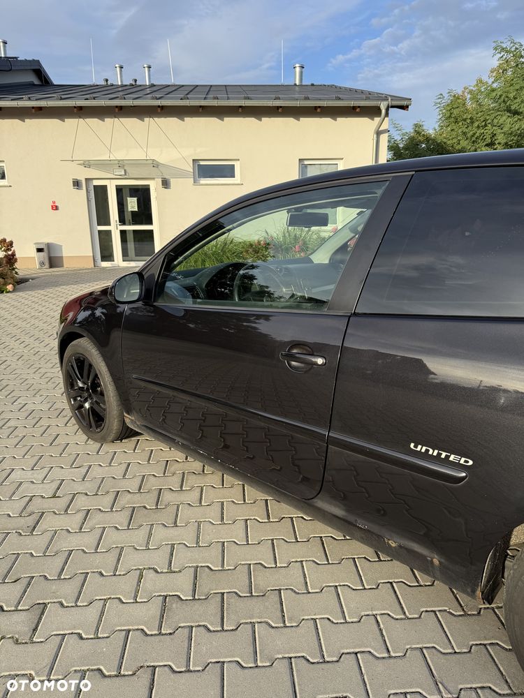 Volkswagen Golf 2.0 TDI United - 5