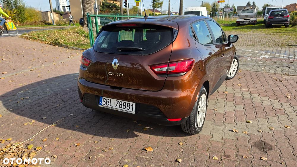 Renault Clio 1.2 16V 75 Experience - 18