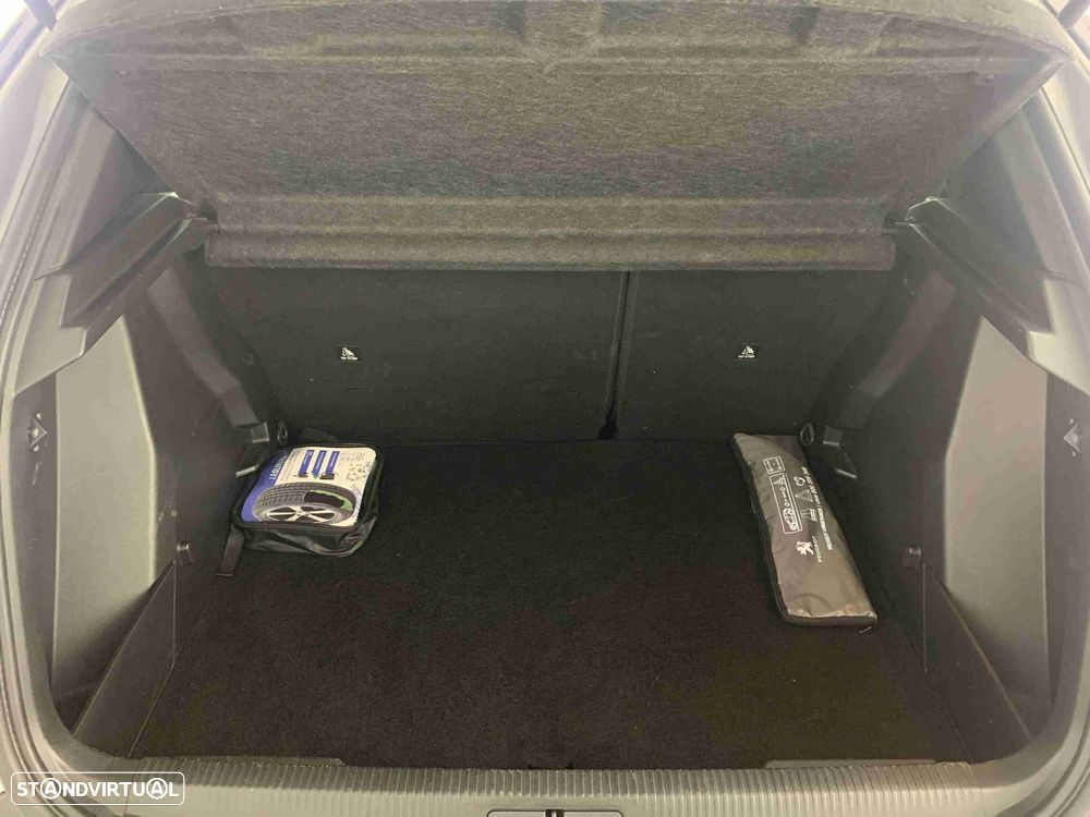 Peugeot 2008 1.2 PureTech Active - 14