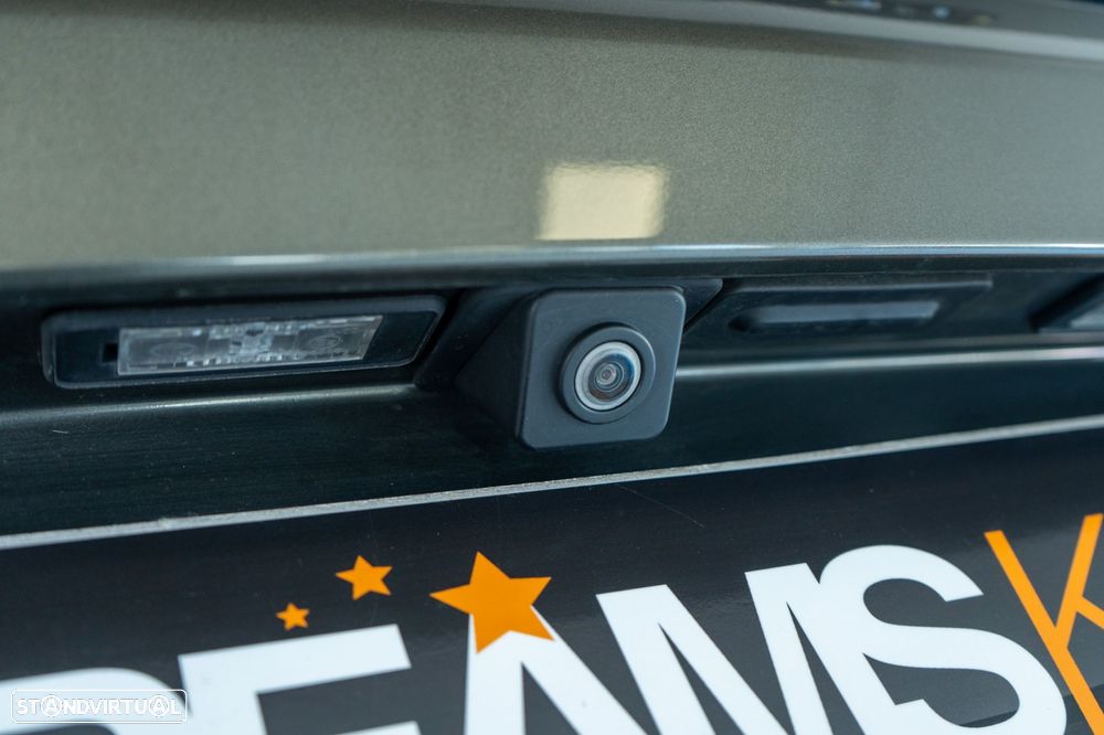 Peugeot 3008 1.2 PureTech Allure Pack EAT8 - 26