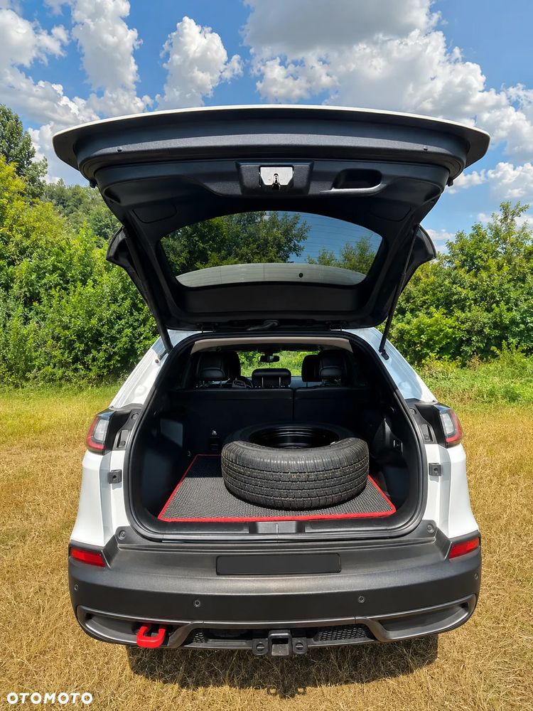 Jeep Cherokee - 13