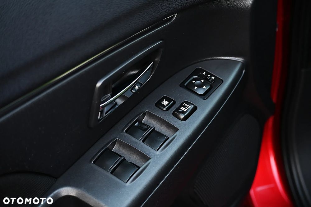 Mitsubishi ASX 1.6 Intense Plus Navi - 32