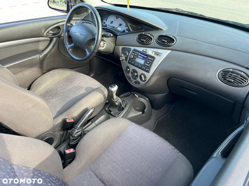 Ford Focus 1.4 Ambiente - 8