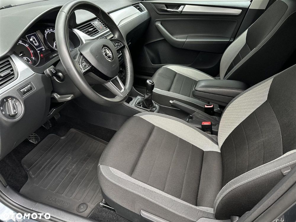 Skoda RAPID 1.0 TSI Ambition - 10