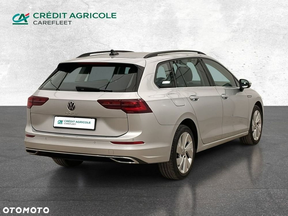 Volkswagen Golf - 6