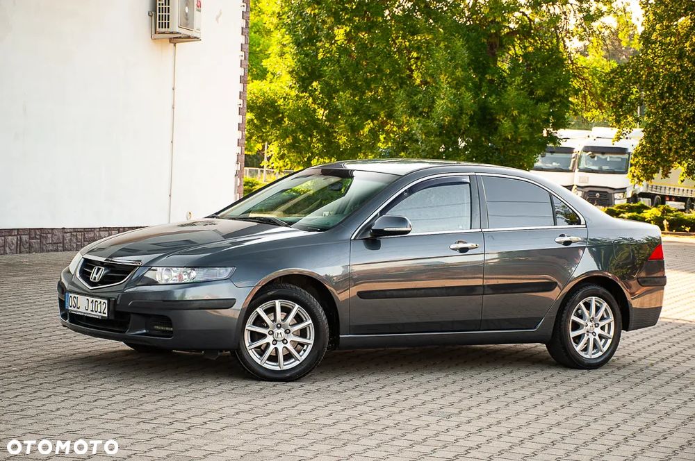 Honda Accord 2.0 Sport - 11