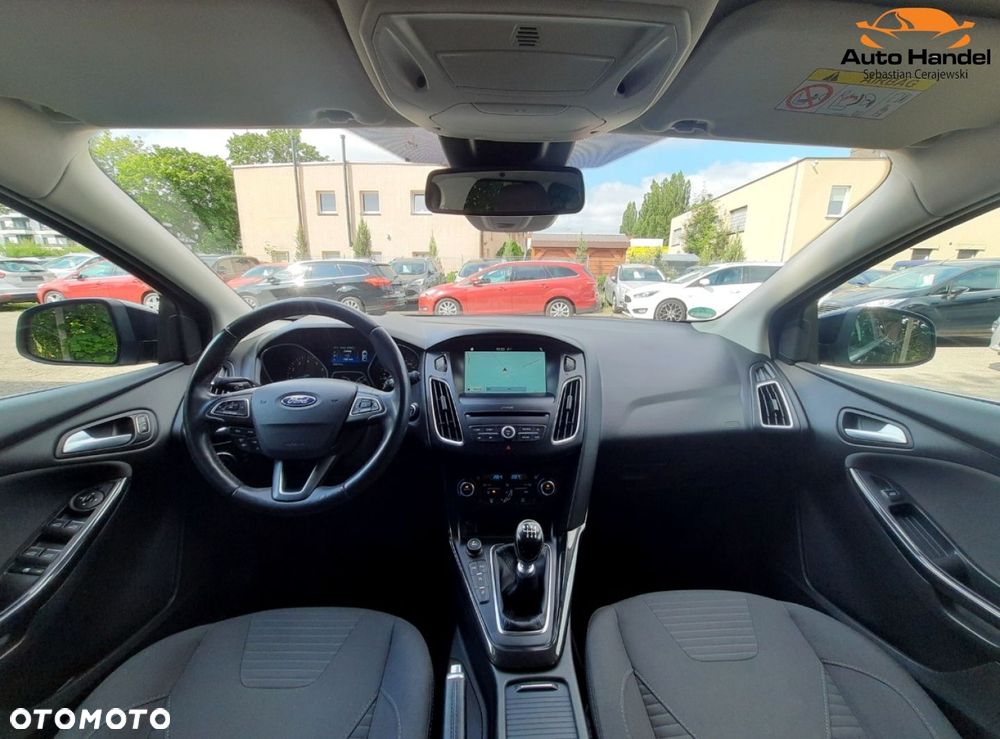 Ford Focus 1.0 EcoBoost STart-Stopp-System TITANIUM - 5