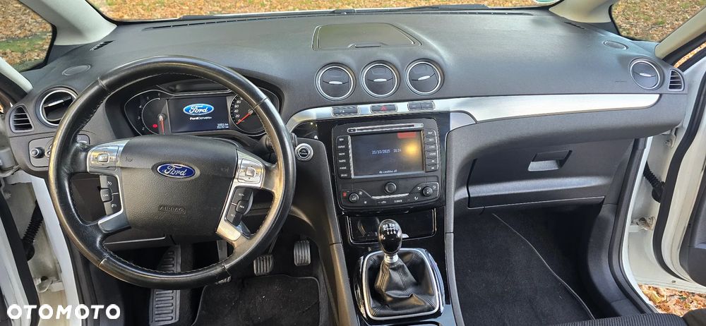 Ford S-Max 2.0 TDCi DPF Titanium - 12