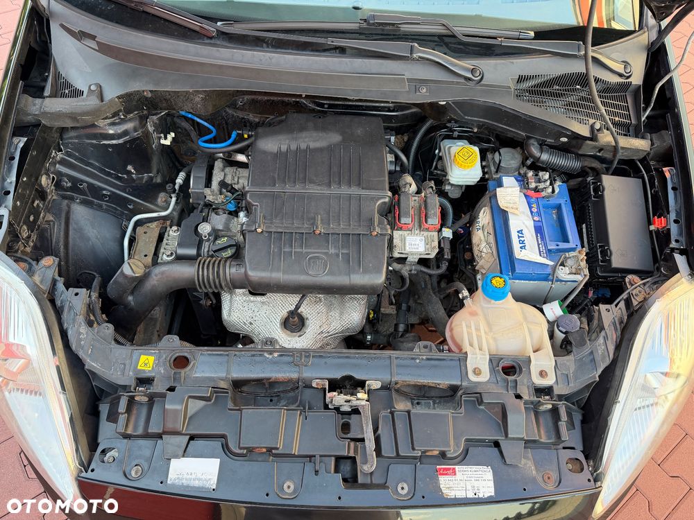 Fiat Grande Punto 1.4 8V - 28