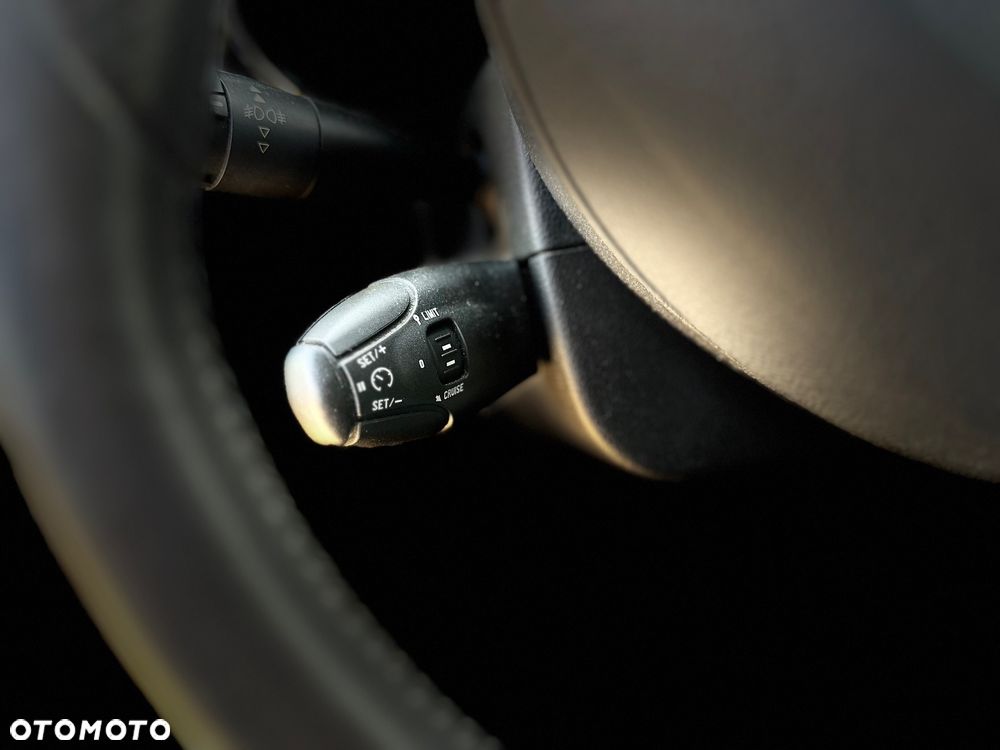 Peugeot 3008 2.0 HDi Premium+ - 12