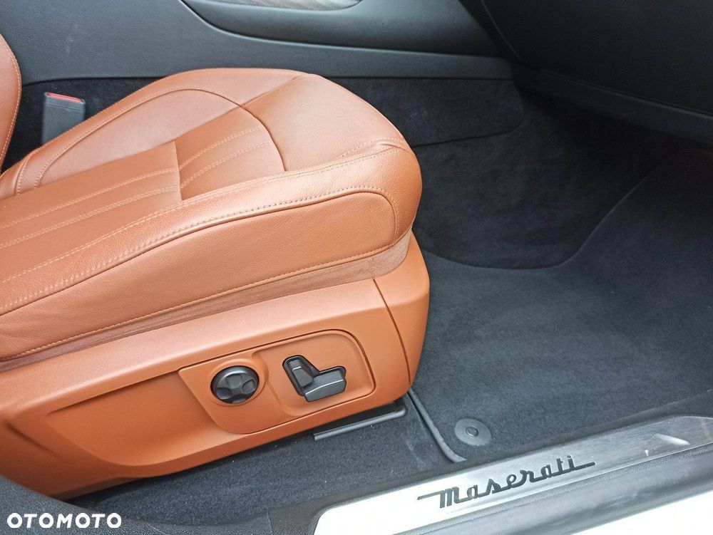 Maserati Levante - 31