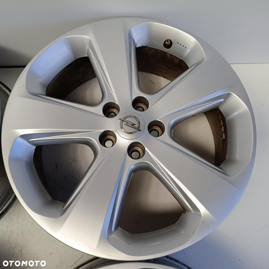 Alufelgi 5x105 18 Opel Mokka Astra K 95181597 4szt (F9375) - 4