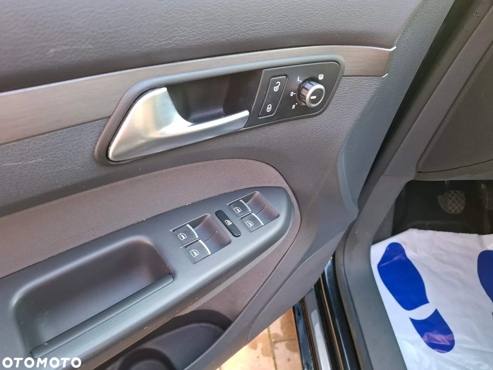 Volkswagen Touran - 30