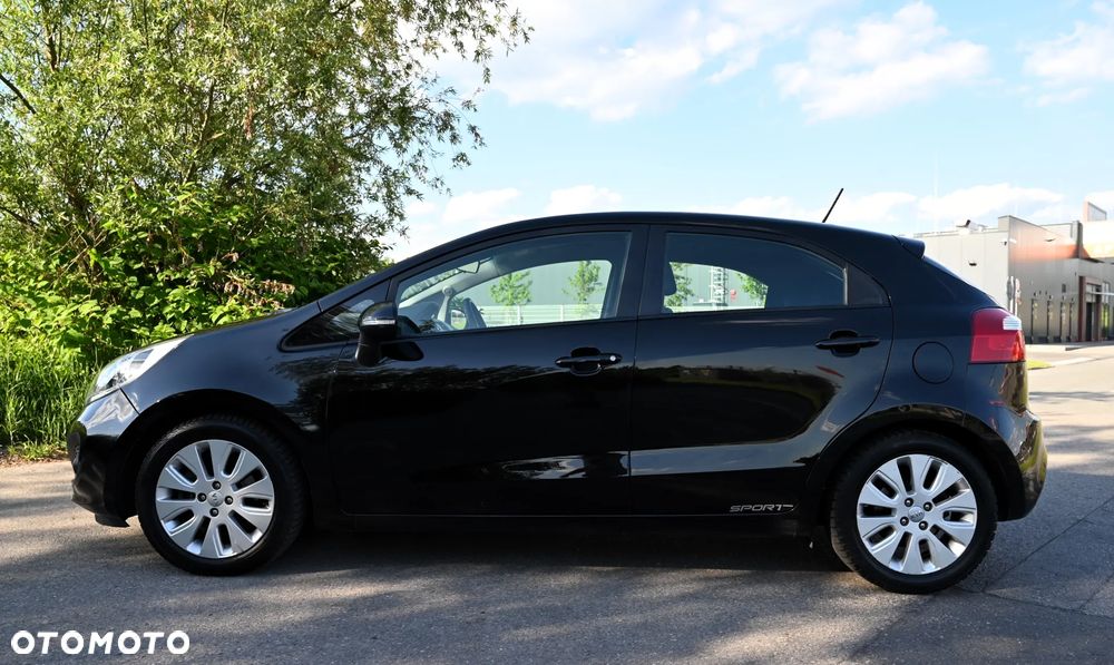 Kia Rio - 15