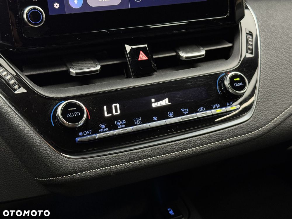 Toyota Corolla 2.0 Hybrid Comfort - 27