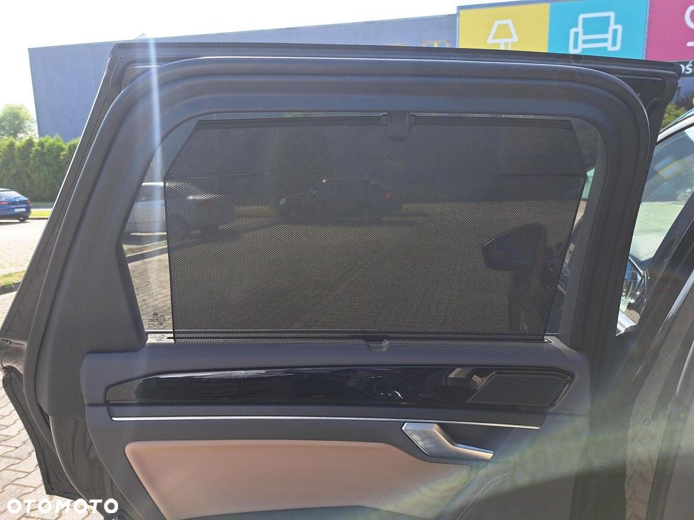 Volkswagen Touareg 3.0 V6 TDI 4Motion Elegance - 25