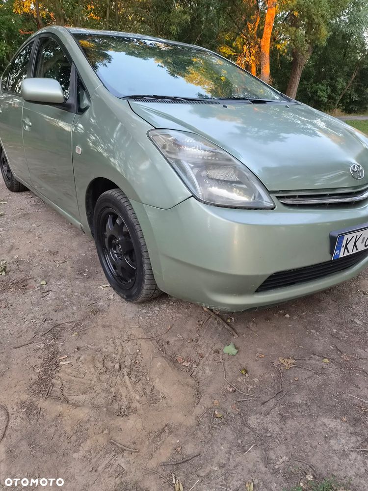 Toyota Prius 1.5 VVT-i Prestige - 11