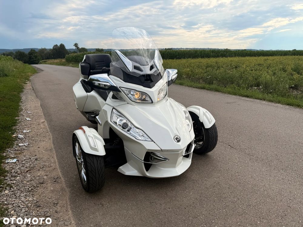 Can-Am Spyder - 1