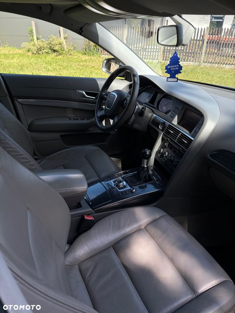 Audi A6 Limousine 2.4 - 30