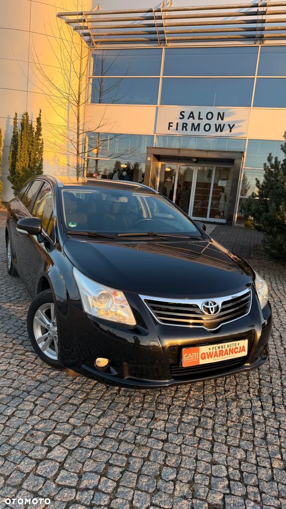 Toyota Avensis 2.0 Multidrive S Executive - 24