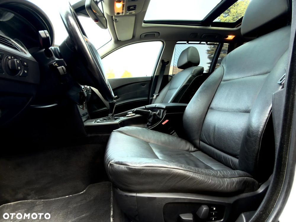 BMW Seria 5 530xi - 14