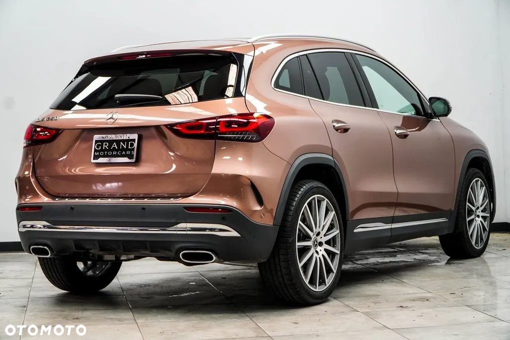 Mercedes-Benz GLA 250 8G-DCT AMG Line
