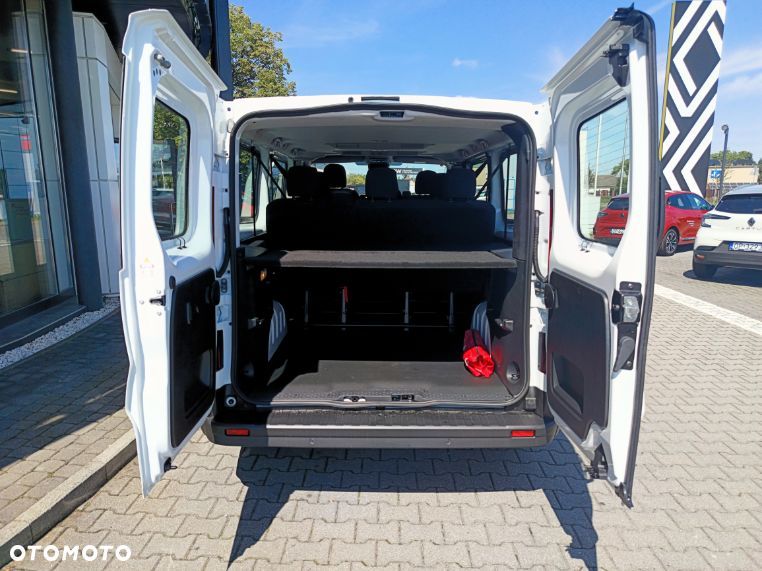 Renault Trafic Grand 2.0 dCi - 9