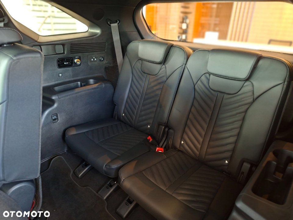 Kia Sorento - 38