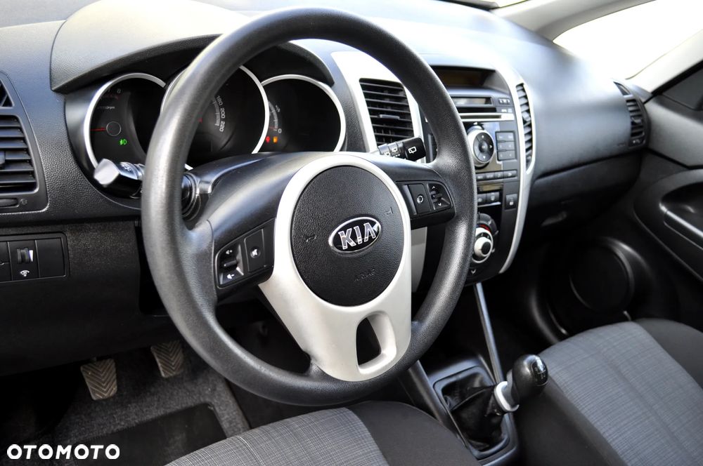 Kia Venga 1.4 CVVT Attract - 24