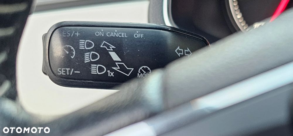 Seat Arona 1.6 TDI XCELLENCE - 24