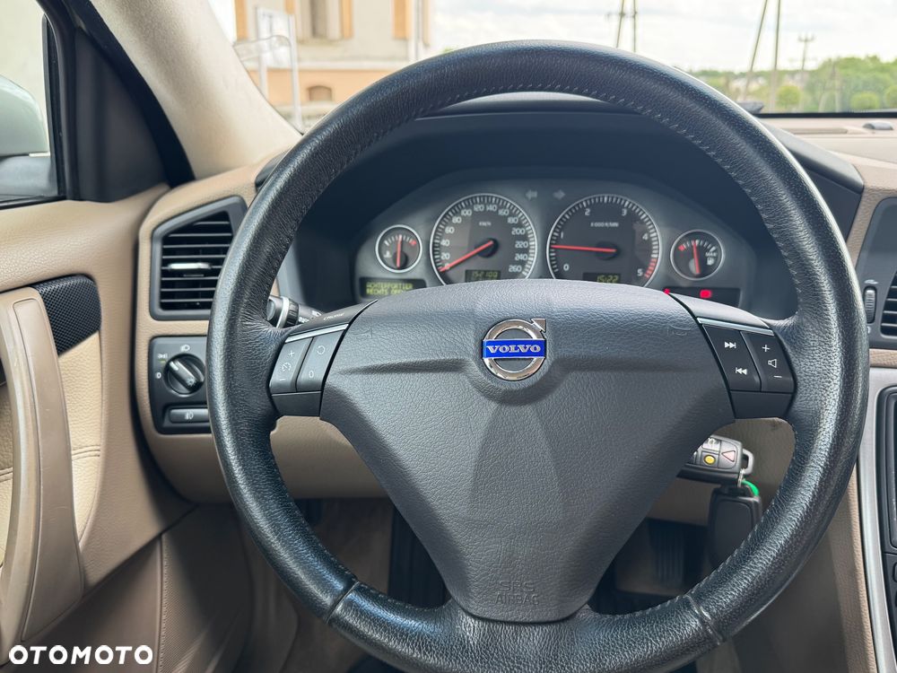 Volvo S60 2.4D Momentum - 23