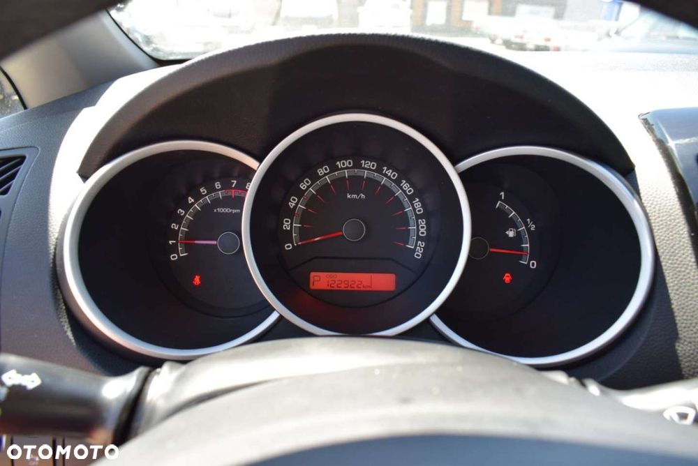 Kia Venga - 27