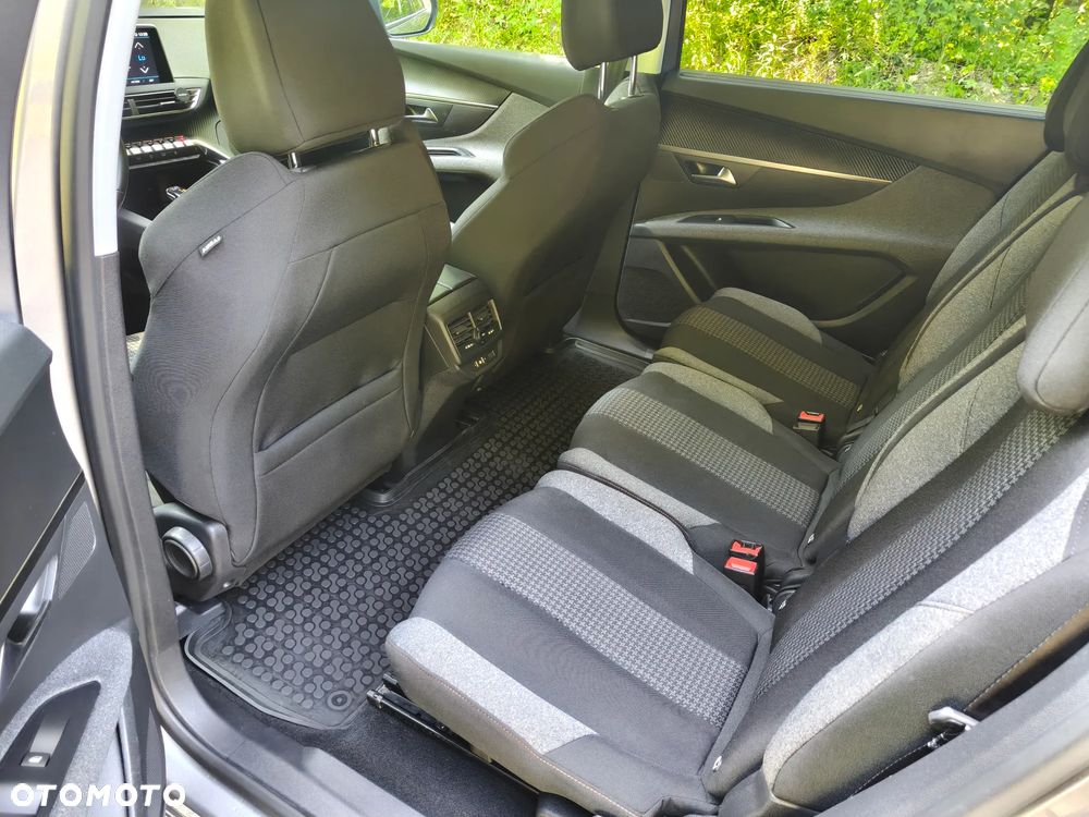 Peugeot 5008 - 35