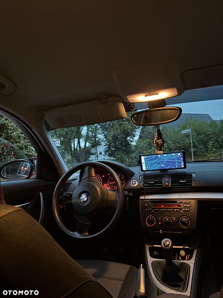 BMW Seria 1 - 22