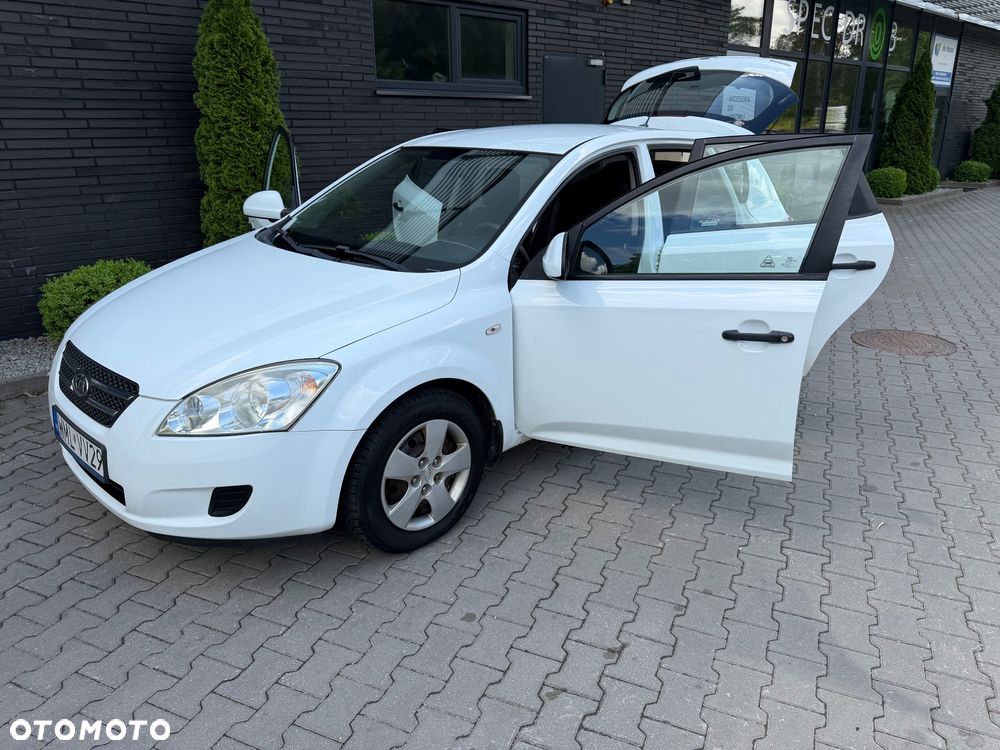 Kia Ceed 1.4 Comfort - 9