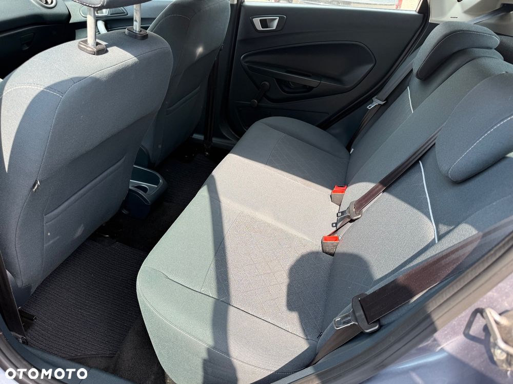 Ford Fiesta 1.25 Ghia - 7